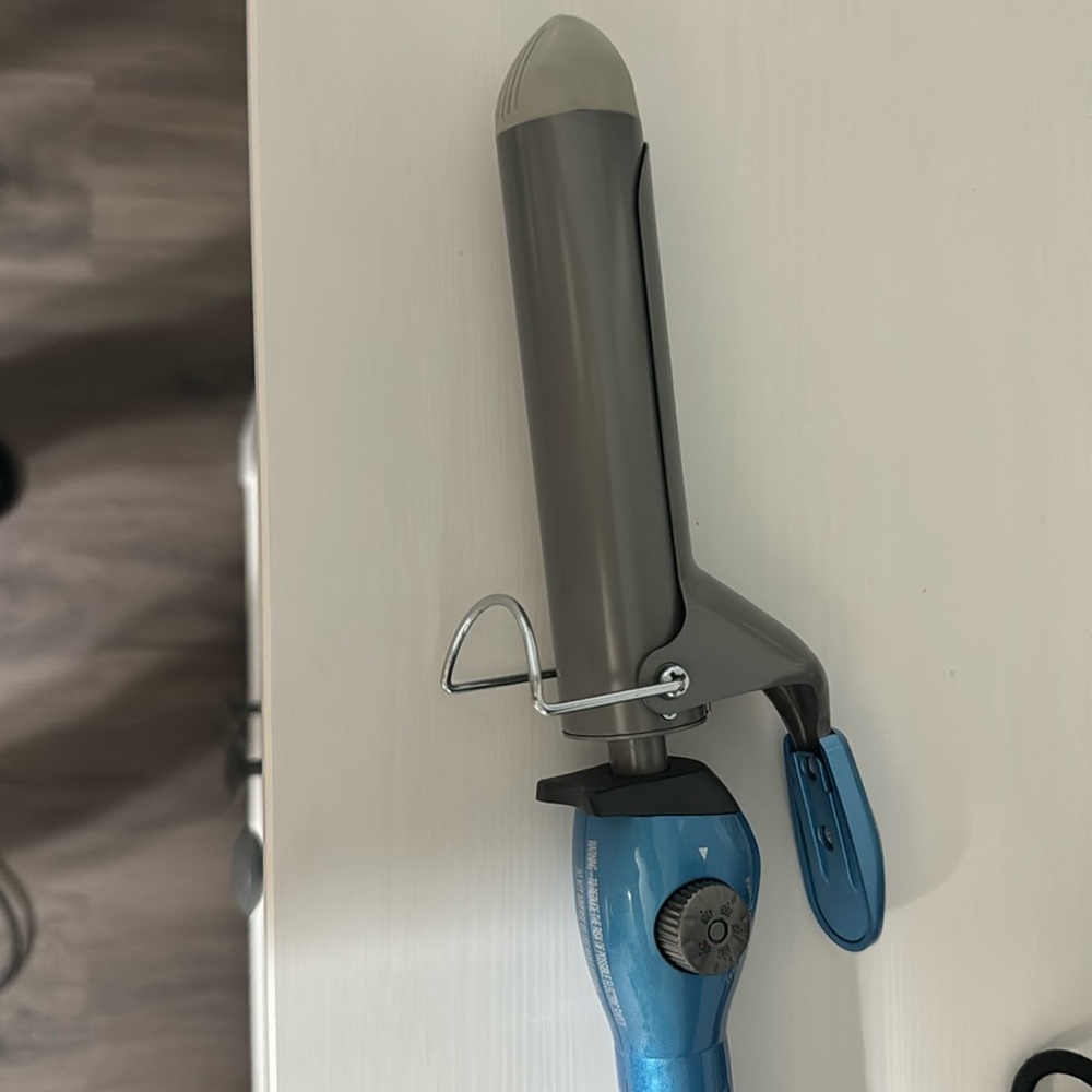Babyliss 1.25 barrel curling iron